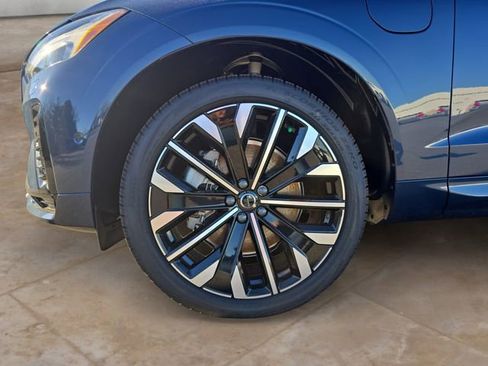 New 2026 Volvo XC60 T8 Ultra w/ Protection Package Premier AWD/4WD image 14