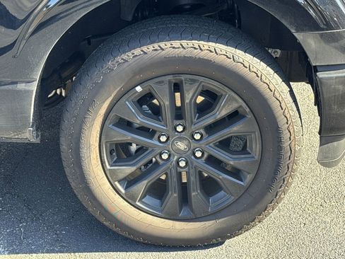 New 2025 Ford F150 Lariat w/ Equipment Group 501A Mid image 12