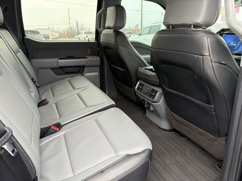 Used 2022 Ford F150 Lariat w/ Equipment Group 502A High image 15