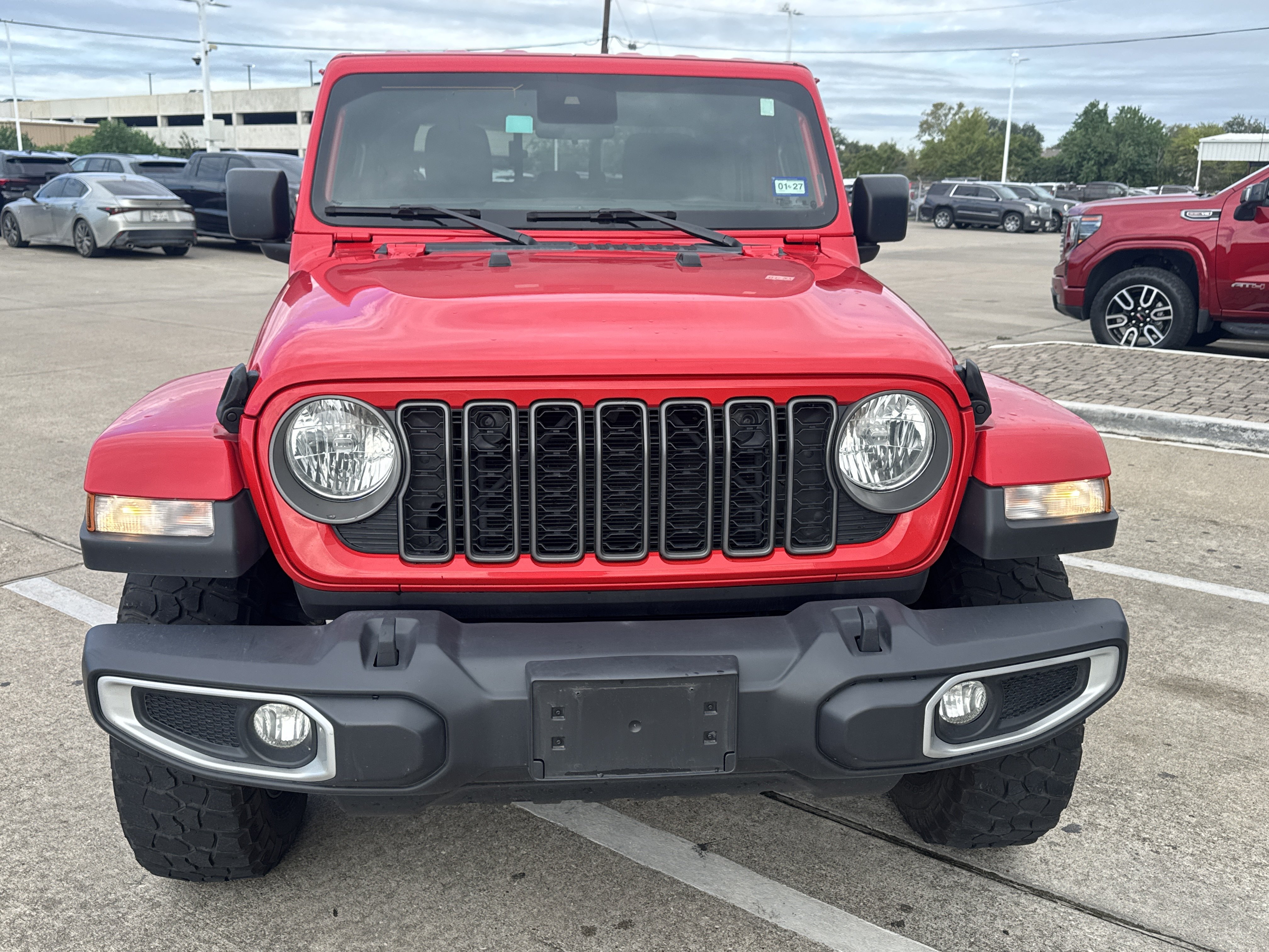 Used 2025 Jeep Gladiator Sport AWD/4WD image 13