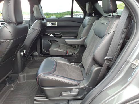 Used 2023 Ford Explorer ST w/ Equipment Group 401A AWD/4WD image 8