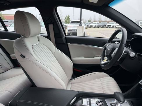 Used 2026 Genesis G70 3.3T Sport Prestige image 15