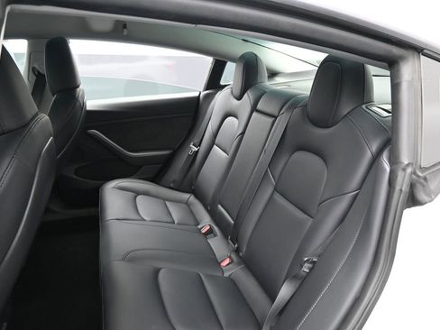 Used 2023 Tesla Model 3 Standard Range image 25