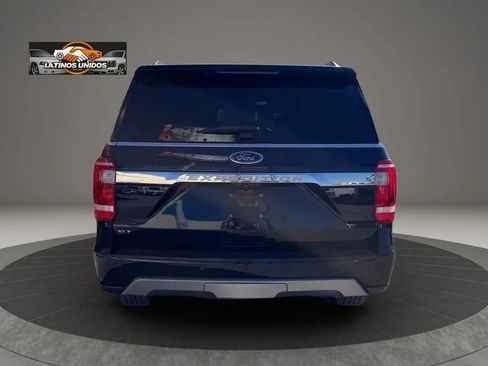 Used 2021 Ford Expedition XLT image 6