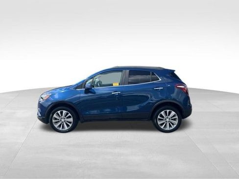 Used 2020 Buick Encore Preferred AWD/4WD image 2