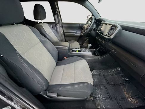 Certified 2023 Toyota Tacoma TRD Sport w/ Advanced Technology Package AWD/4WD image 28