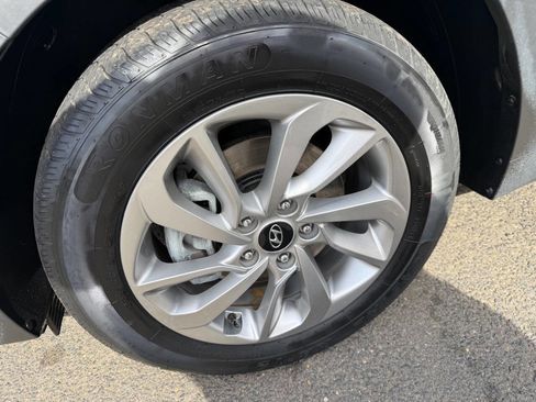 Used 2018 Hyundai Tucson SEL image 22