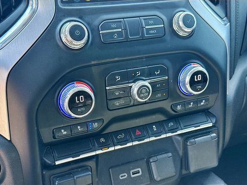 Used 2021 GMC Sierra 1500 SLT image 15