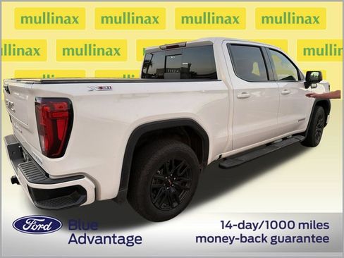 Used 2025 GMC Sierra 1500 Elevation w/ Elevation Premium Package AWD/4WD image 3