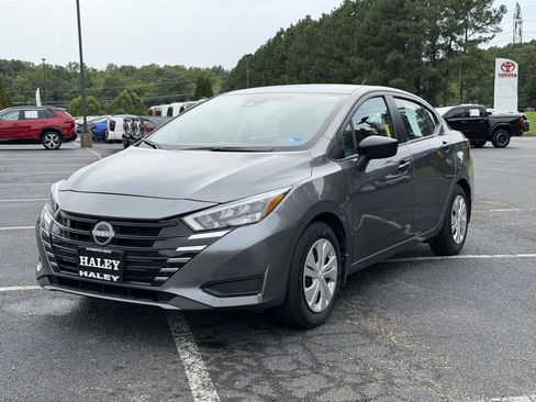 Used 2025 Nissan Versa S w/ Trunk Package FWD image 22