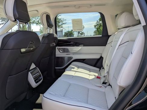 New 2026 Lincoln Nautilus Black Label AWD/4WD image 14