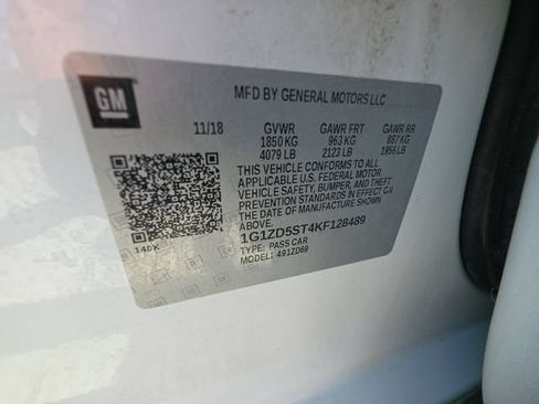 Used 2019 Chevrolet Malibu LT w/ Leather Package FWD image 32