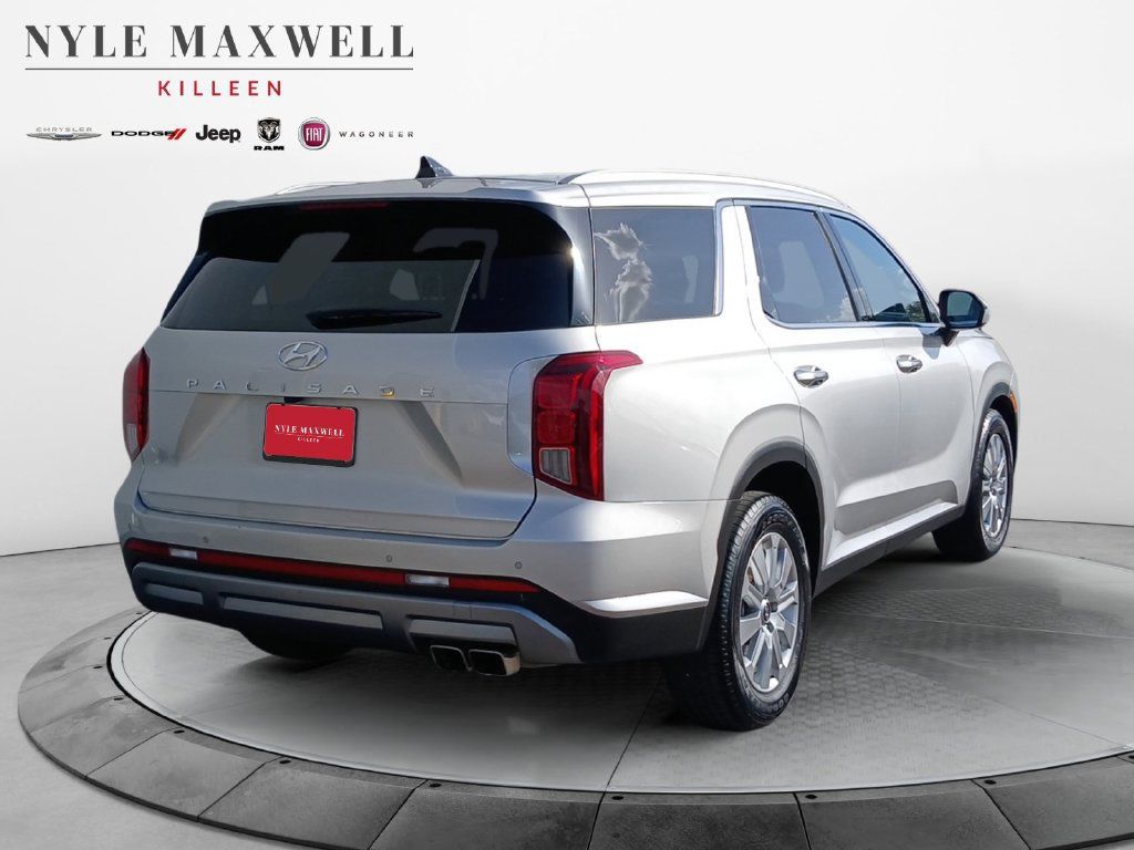 Used 2025 Hyundai Palisade SEL FWD image 16