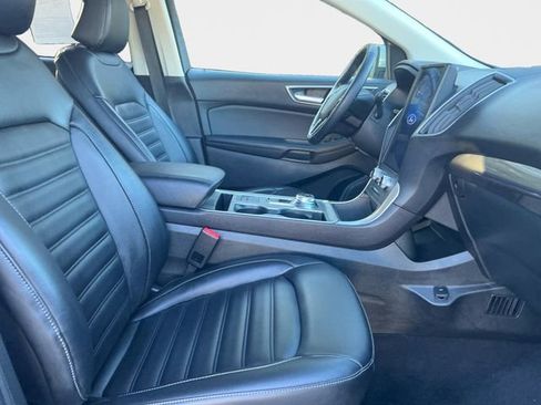 Used 2023 Ford Edge SEL image 17