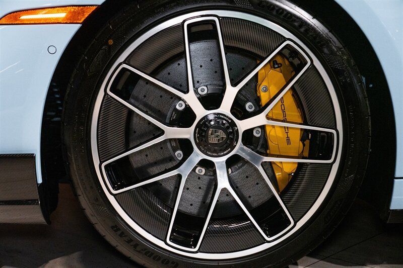 Used 2026 Porsche 911 Turbo S AWD/4WD image 32