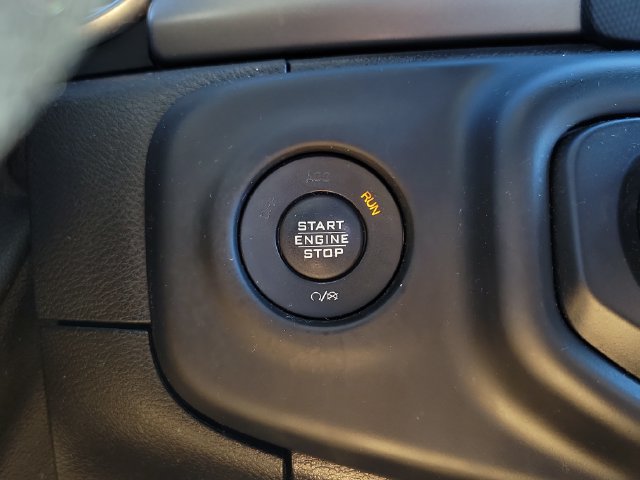 Certified 2018 Jeep Wrangler Unlimited Sport AWD/4WD image 30