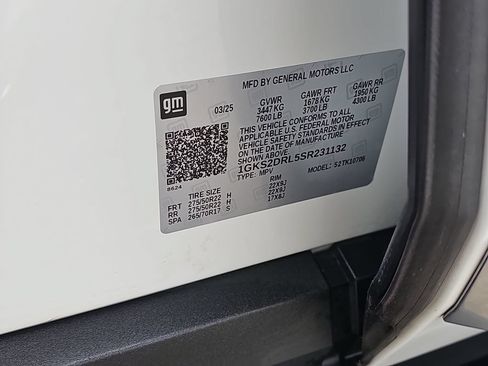 Certified 2025 GMC Yukon Denali AWD/4WD image 43