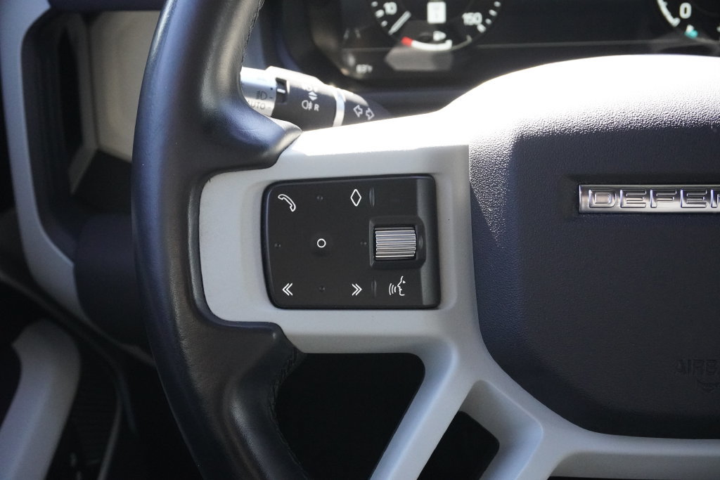 Used 2022 Land Rover Defender 110 S AWD/4WD image 12