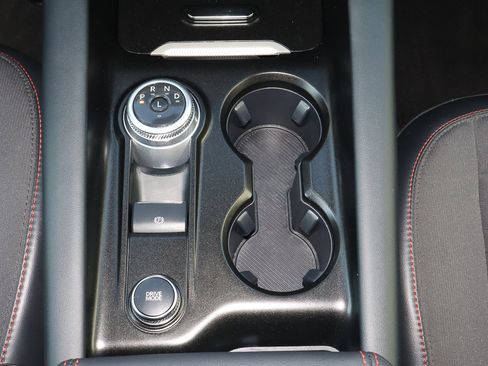 Used 2025 Ford Explorer ST-Line w/ ST-Line Street Pack image 22