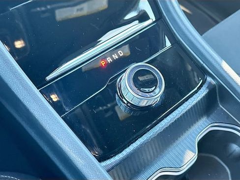 Used 2024 Jeep Grand Cherokee Laredo X image 16