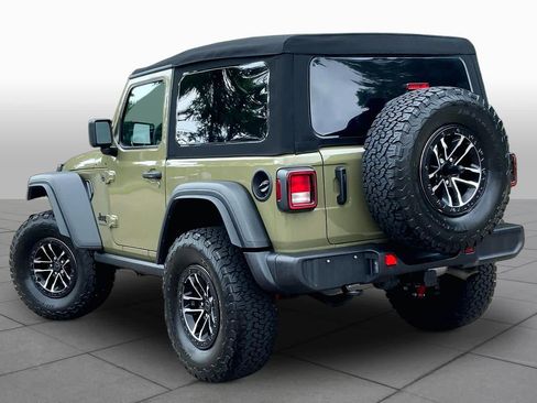 Used 2025 Jeep Wrangler Sport AWD/4WD image 11