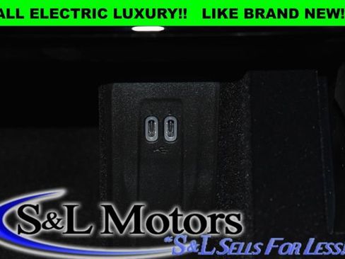 Used 2025 Jeep Wagoneer S Limited image 16