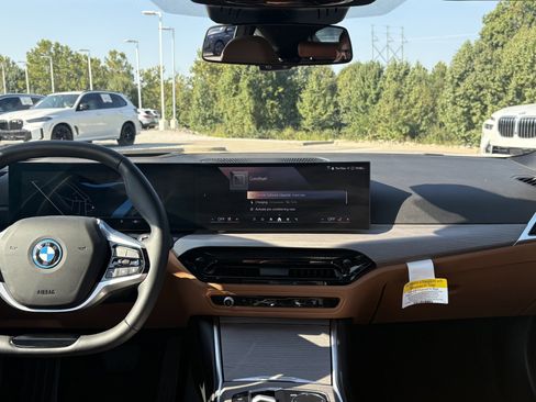 Used 2025 BMW i4 xDrive40i w/ Premium Package image 30