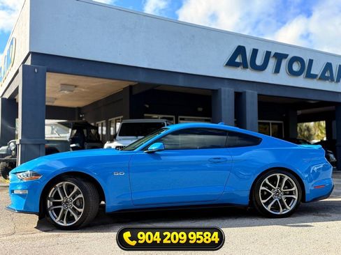Used 2022 Ford Mustang GT Premium RWD image 3