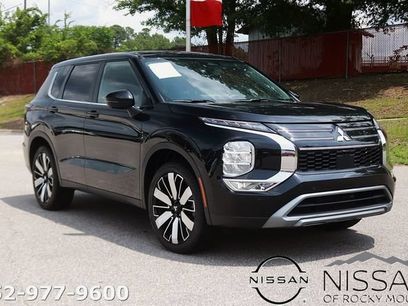 Used 2025 Mitsubishi Outlander SE