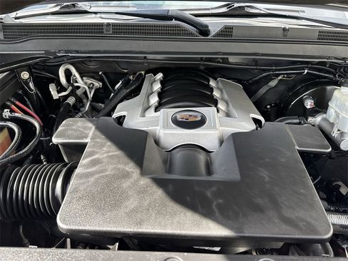 Used 2020 Cadillac Escalade ESV Luxury image 60