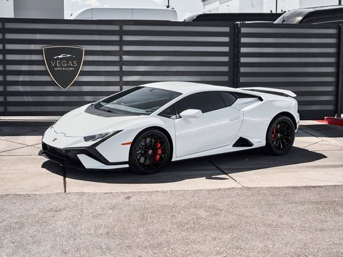 Used 2023 Lamborghini Huracan Tecnica RWD image 5