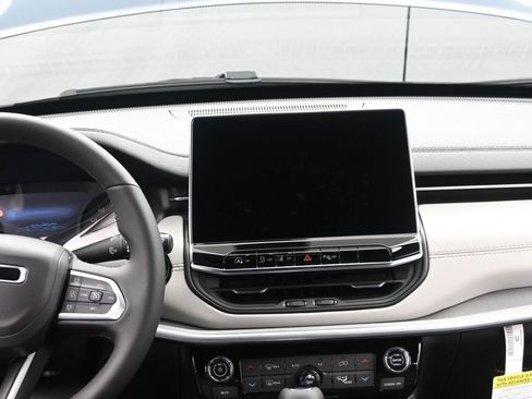 New 2026 Jeep Compass Limited image 23