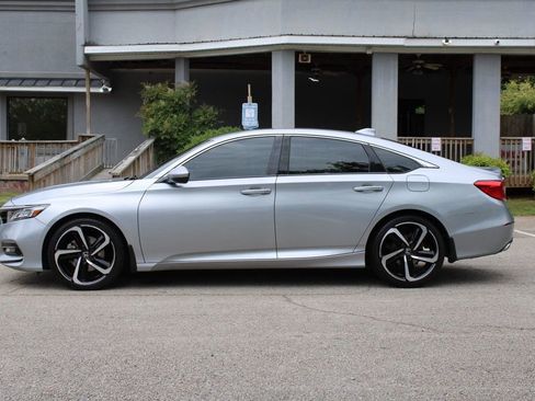 Used 2019 Honda Accord Sport image 4