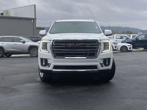 Used 2023 GMC Yukon SLT w/ SLT Luxury Package image 9