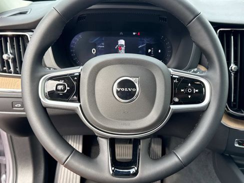 New 2026 Volvo XC60 B5 Plus w/ Climate Package image 26