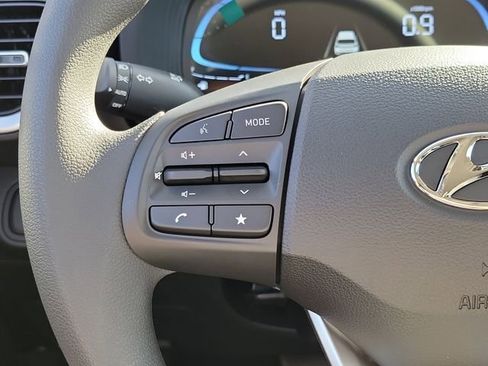 New 2026 Hyundai Venue SE image 5