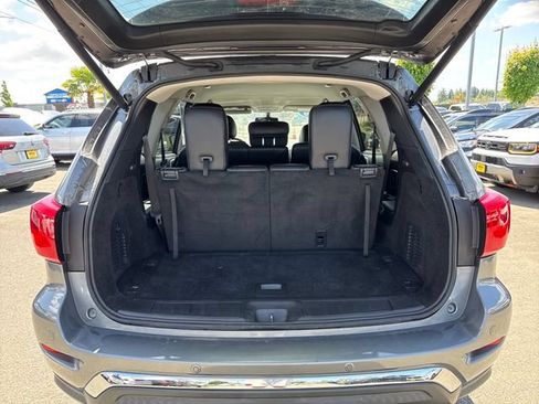 Used 2019 Nissan Pathfinder SL AWD/4WD image 13