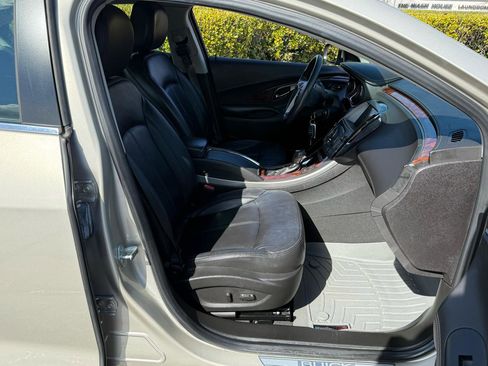 Used 2013 Buick LaCrosse Leather w/ Entertainment Package image 19