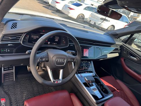 Used 2025 Audi SQ7 Prestige AWD/4WD image 4