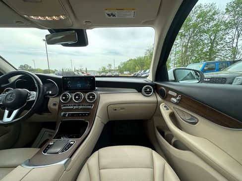 Used 2022 Mercedes-Benz GLC 300 4MATIC image 22