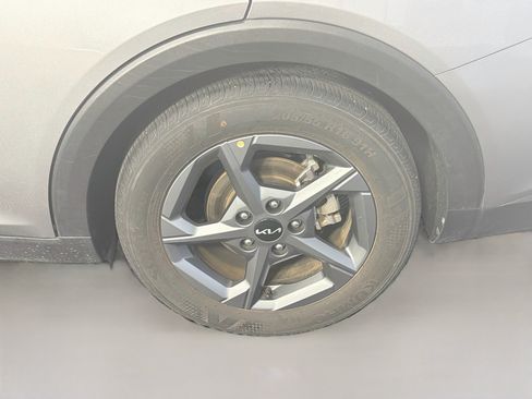 Used 2025 Kia K4 FWD image 11