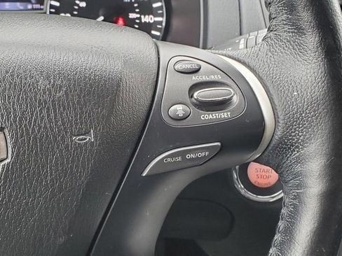 Used 2020 Nissan Pathfinder SL image 22