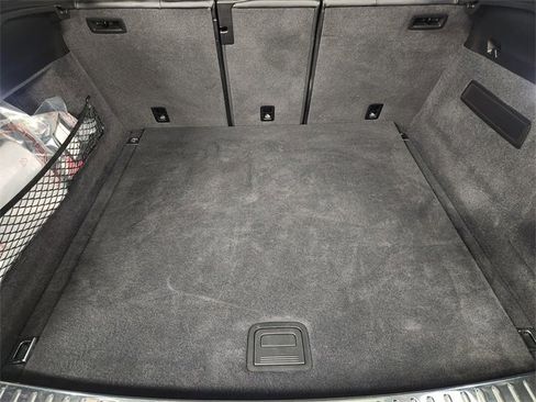 Used 2024 Porsche Cayenne Coupe image 33