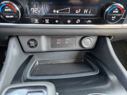 Used 2025 Nissan Rogue SV AWD/4WD image 55