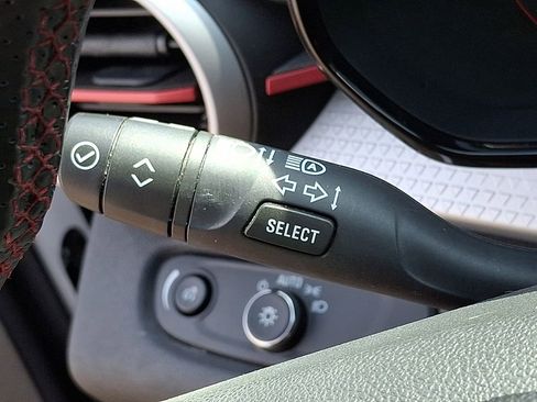 Used 2024 Chevrolet Trax RS w/ Driver Confidence Package image 23