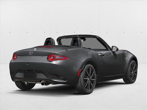 New 2026 MAZDA MX-5 Miata Grand Touring RWD image 2