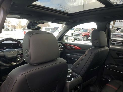 Certified 2024 Chevrolet Traverse RS w/ LPO, Floor Liner Package image 11