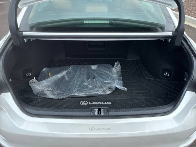 Used 2024 Lexus ES 350 w/ Premium Package FWD image 7