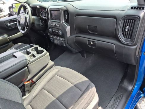 Used 2024 Chevrolet Silverado 1500 Custom w/ Turbomax Blackout Package AWD/4WD image 27