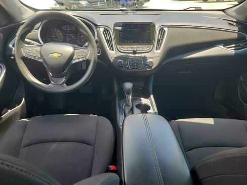 Used 2024 Chevrolet Malibu LT FWD image 15